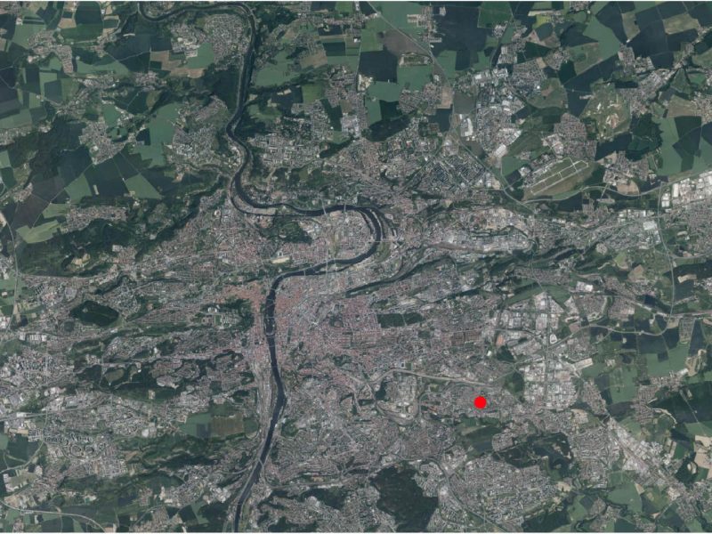 Revitalizace veřejného prostranství před OC Cíl