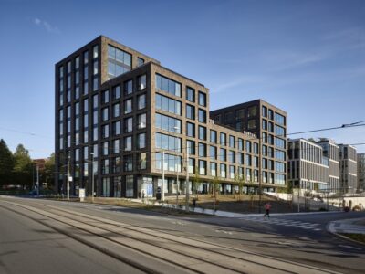 Bytové a administrativní centrum na náměstí W. Churchilla