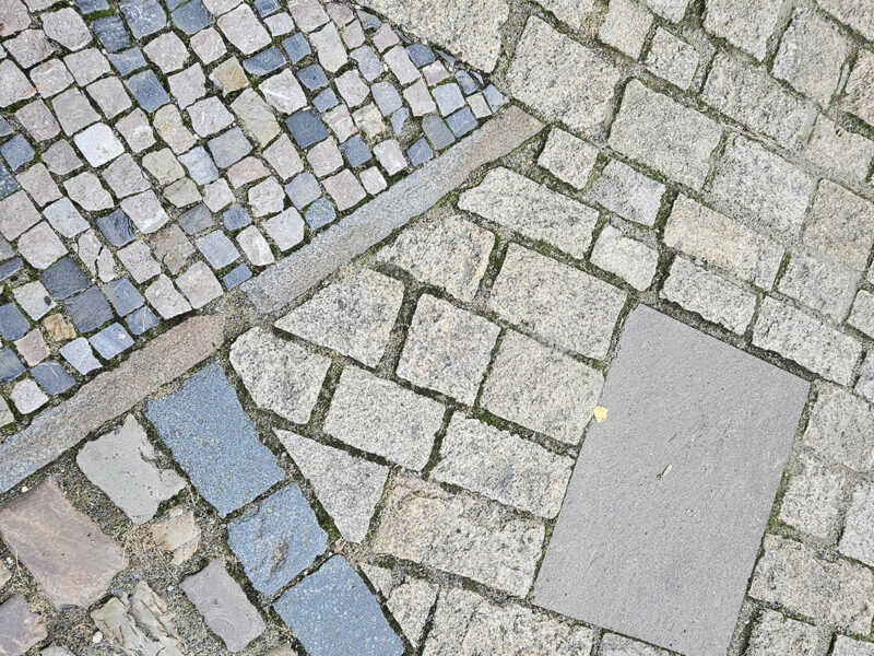 Rekonstrukce náměstí U Sv. Jiří a Vikářské ulice